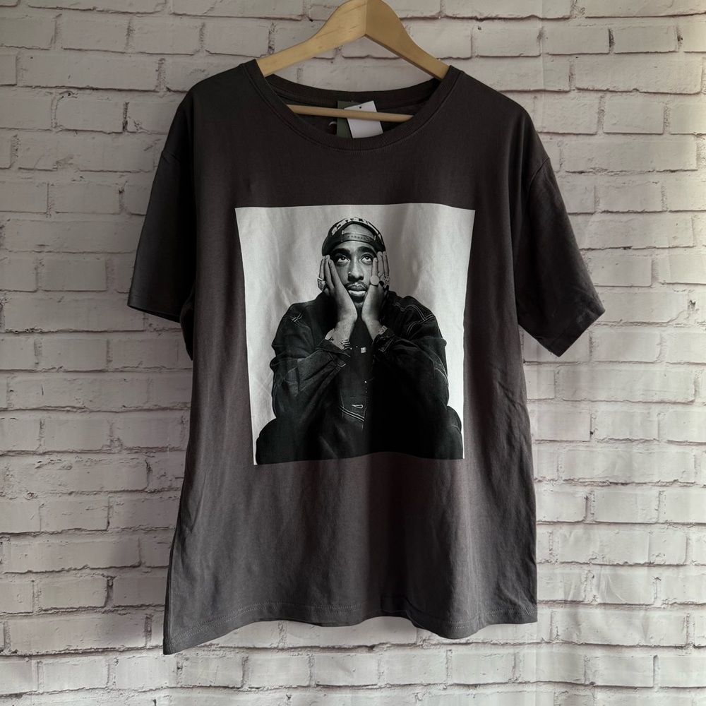 Graphic Tee 2Pac‎